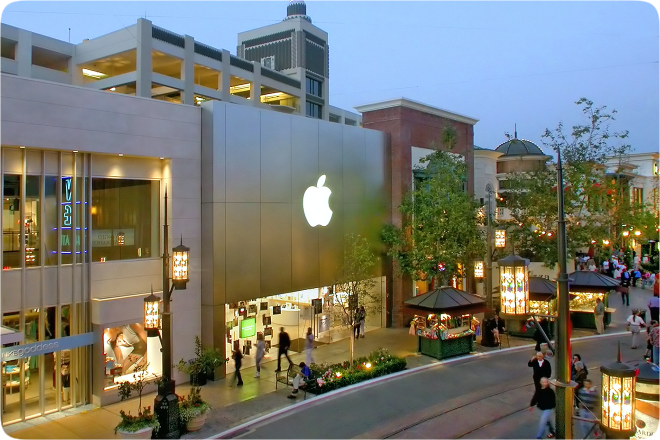 photo of Apple temporarily closing Los Angeles area retail stores due to COVID-19 image