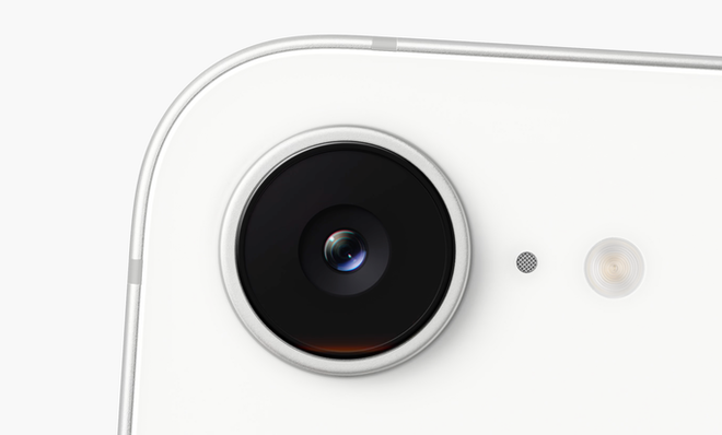 photo of Lux reviews iPhone 16e camera: ‘Packs a punch’ image